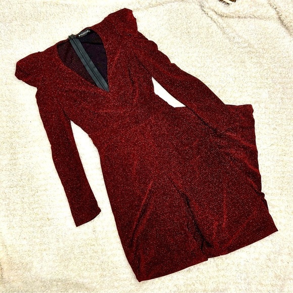 VALENTINE RED METALLIC COPPER JUMPSUIT. Size Med. Long sleeve. Wide Leg NWOT - Picture 5 of 10
